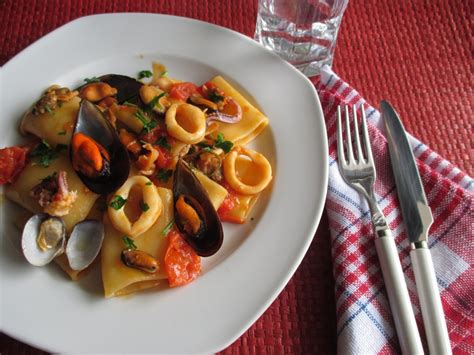 Paccheri Ai Frutti Di Mare Dal Dolce Al Salato Con Lucia