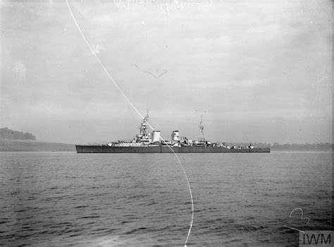 Hms Hawkins Cruiser 21 September 1944 Greenock Imperial War Museums