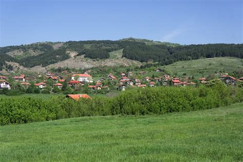 село Люлин