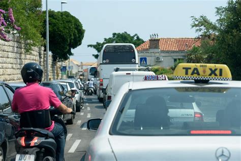 Slobodna Dalmacija Uberovi vozači pet puta odbili vožnju trudnoj