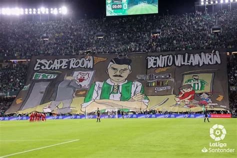 El Sevilla Anuncia Que Denunciar El Tifo Exhibido En El Gol Sur Del