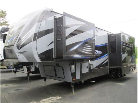 Keystone Fuzion Fz404 Chrome Package RVs For Sale