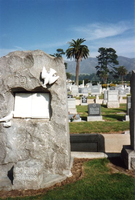 Cemetery of the Week #116: Wyatt Earp’s gravesite | Cemetery Travel