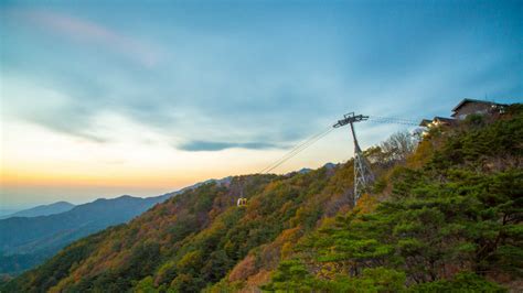 連休瘋釜邱～樂天世界、八公山景纜車、海岸觀光列車、積木村塗鴉秀五日 燦星旅遊startravel