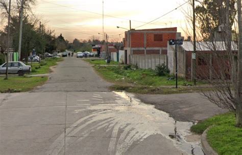 Vecinos Piden Que Arreglen La Esquina De Y