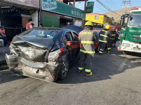 Colisión De Dos Vehículos Particulares Dejó A Una Personas Lesionada En