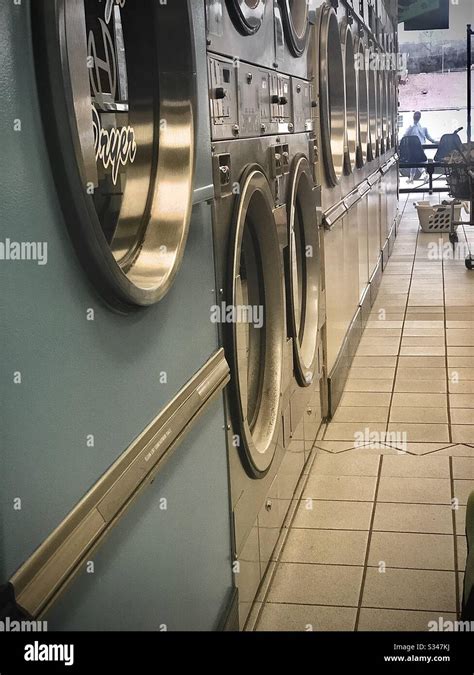 Vintage Laundromat Hi Res Stock Photography And Images Alamy