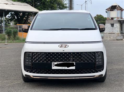 Hyundai Staria Signature 9 Diesel At 2022 Putih 4766533