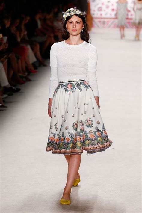 Słowiański Slavic Ethereal | Modestil, Sommermode, Fashion week
