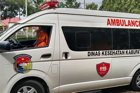 Pemkab Mukomuko Tambah Unit Mobil Ambulance Di