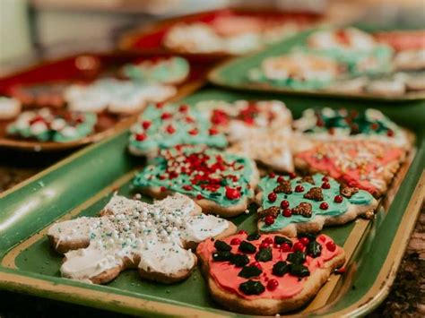 5 Kue Tradisional Yang Meriahkan Perayaan Natal Di Indonesia