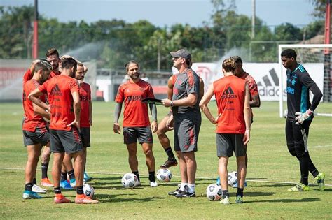 Calend Rio Apertado Ceni Decide Implementar Rod Zio No Flamengo Em