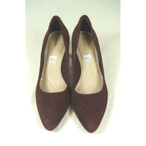 Womens Burgundy Suede Heeled Shoes By Clarks Size 6d Oxfam Gb