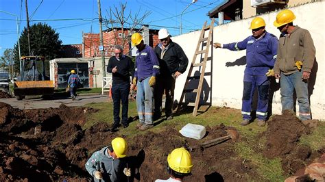 Zamora Recorri Las Obras De Tendido De Agua Potable En Distintos