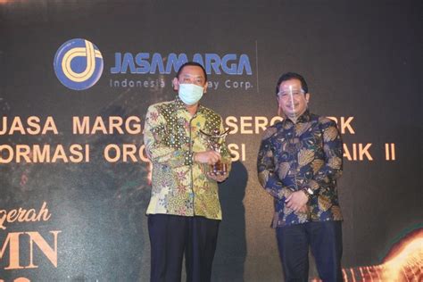 Jasa Marga Raih Penghargaan Topbusiness