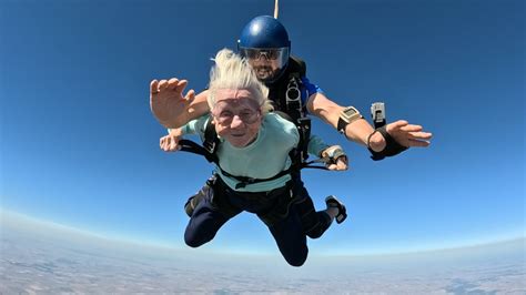 104-year-old woman dies a week after setting potential skydiving record - US Today News