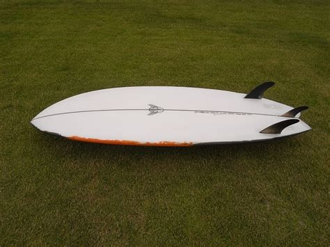 波情報 湘南 FX シリーズの構造 初乗り極小波インプレ サーフボードクオリティーハードコア Quality Hardcore Distributions