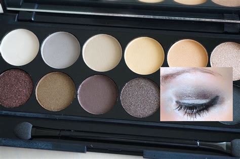 Lidschattenpalette mit schönen Farben von Nude bis Smokey Fashion Blog für Frauen Beauty