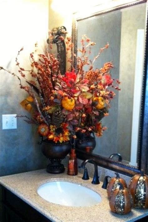 Gorgeous Fall Bathroom Decorating Ideas 08 HMDCRTN