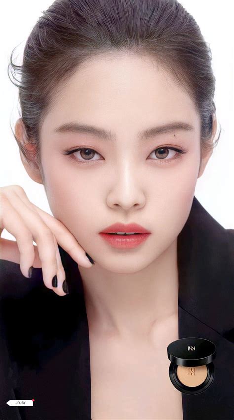 Pin By Bekan Cor On Blackpink Jennie Kim Makeup Medium Long Haircuts