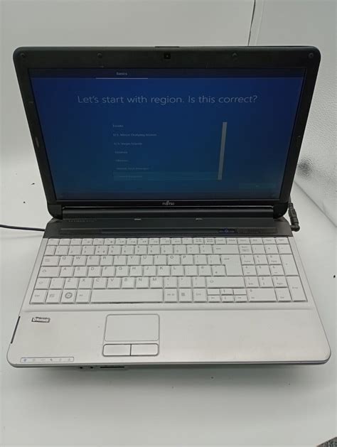 Fujitsu Lifebook A530 Cutting Edge Laptop For Professionals And Academics 15 6 Qcrs