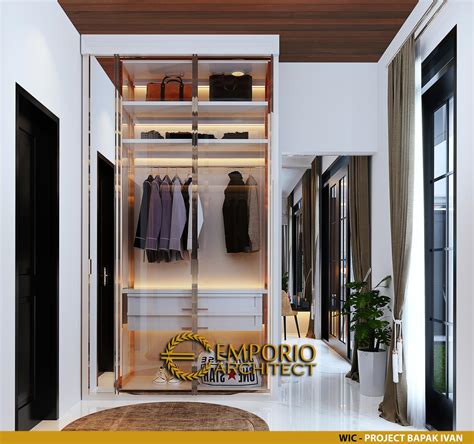 Desain Walk In Closet Rumah Klasik 2 Lantai Bapak Ivan Di Solo