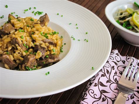 Receita de risoto de filé mignon e porcelanas da Germer Cozinha Travessa