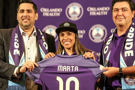 Marta joins Pride, meets coach and teammates for first time - Orlando ...