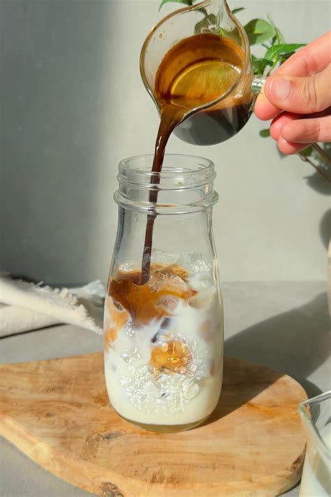 How To Make Salted Caramel Macchiato At Home Foodima