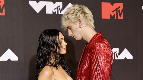 Inside Megan Foxs Relationship With Machine Gun Kelly