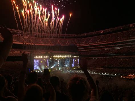 MetLife Stadium. For concerts, shows, and games. | Places to travel ...