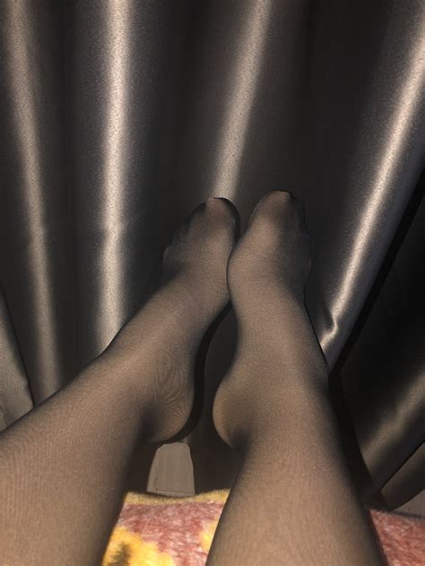 Pantyhose Fetish on Twitter Siyah çoraplı ayaklarım bu da burda