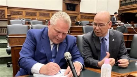 El Popular Renuncia Miembro De PC De Ontario En Medio De Acusaciones