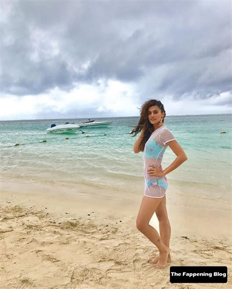 Taapsee Pannu Sexy Photos Thefappening