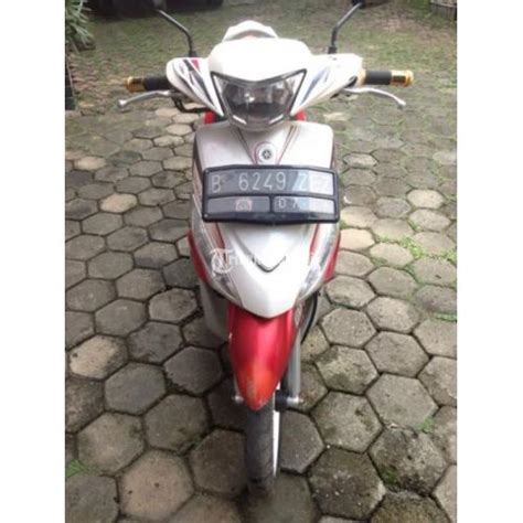 Yamaha Mio J Tahun Warna Merah Putih Plat B Kondisi Mulus Surat