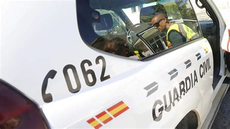 Los Guardias Civiles Exigen Compensaciones Para Los Obligados A