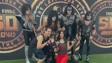 Juiz cita trecho de música ao autorizar criança a ver show do Kiss