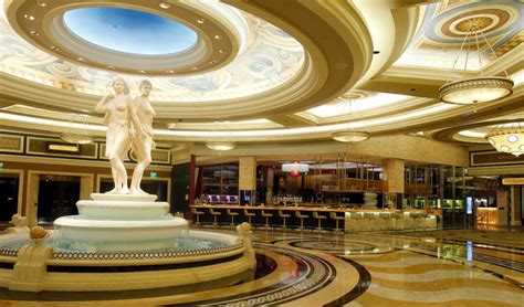 Why Youll Love Romantic Caesars Palace In Las Vegas Journeys Near