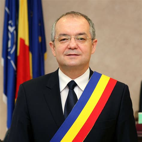 Prim Ria Municipiului Cluj Napoca Primar Emil Boc De Ani