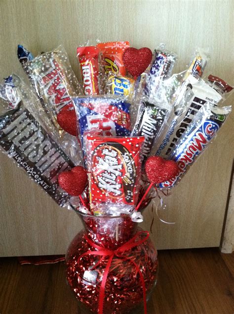 I Actually Made This Candy Bar Bouquet And Gave To My Sweetie Candy Bar Bouquet Candy