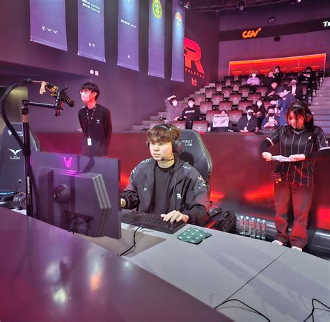 Lck Po Kt 롤스터 4세트 잡고 Po 첫 풀세트