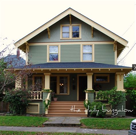 Daily Bungalow #8 | Craftsman Bungalow Colors | Pinterest