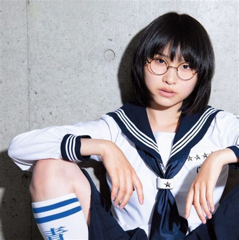 【画像】新しい学校のリーダーズsuzukaのメガネなしが超美人！私服も紹介！ Noma Blog