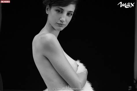 Naked Francesca Inaudi Added By AQVILA