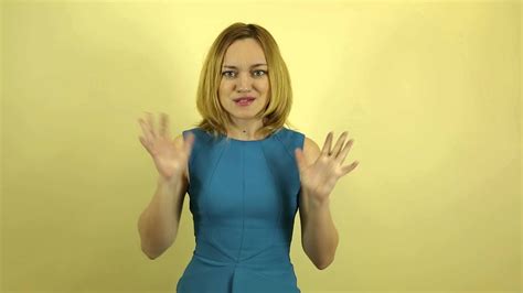 Начинающая актриса Екатерина Рожкова читает стихотворение «У лукоморья ...