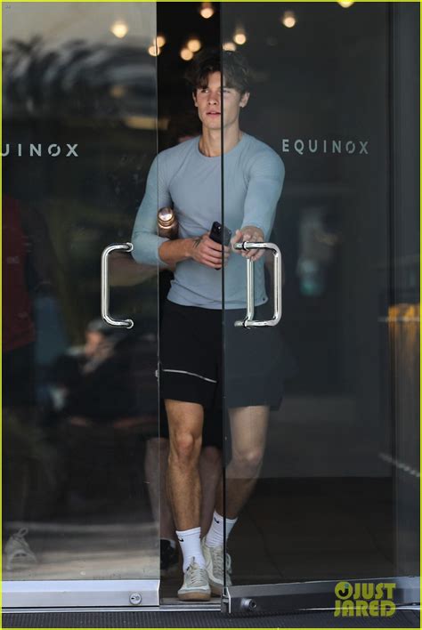 Shawn Mendes Gets In Morning Workout In West Hollywood Photo 1357588