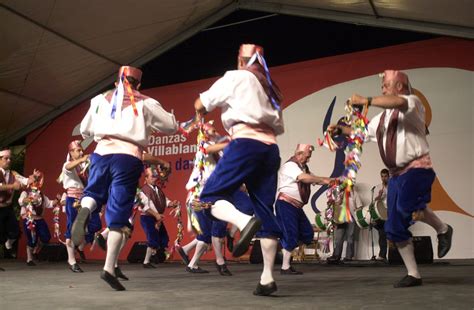 Danza De Los Palos