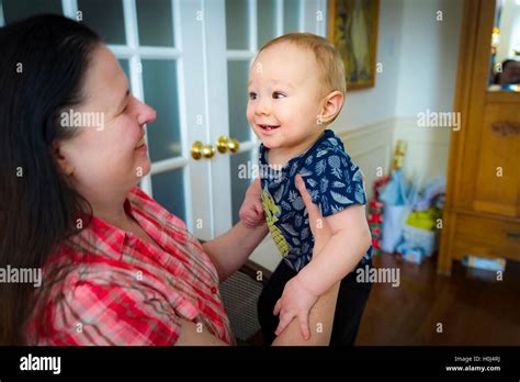 Femme Jouant Banque De Photographies Et Dimages Haute R Solution Alamy