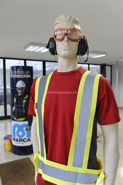 Naisa Ropa De Trabajo En Cambre