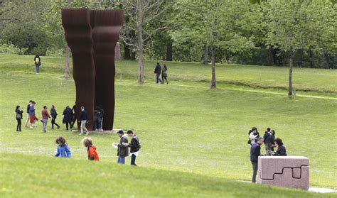 Fotos Chillida Leku reabre sus puertas en imágenes Cultura EL PAÍS